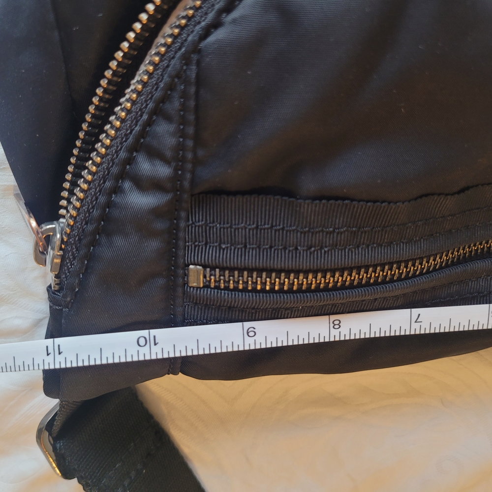 lululemon athletica Black Crossbody Bag - Picture 4 of 16